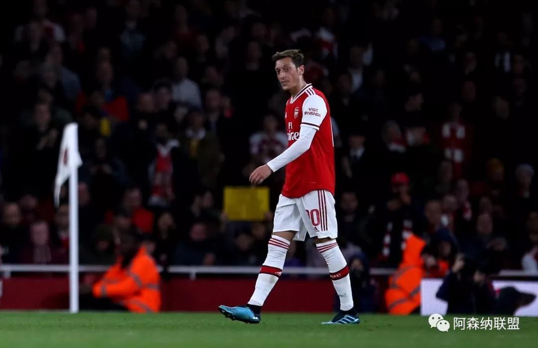  诺丁汉森林定位球战术奏效击败富勒姆